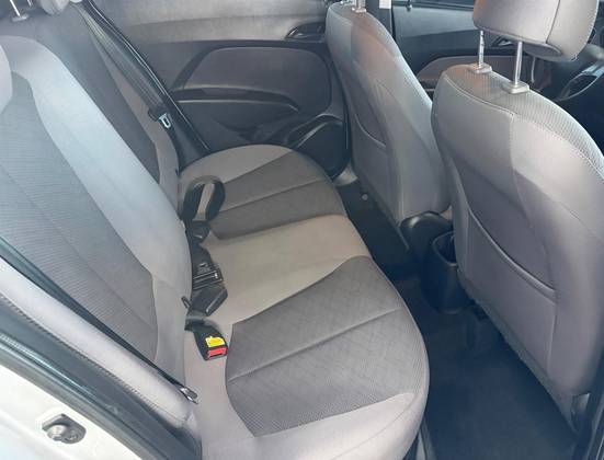 HYUNDAI HB20S 1.0 COMFORT PLUS 12V FLEX 4P MANUAL HYUNDAI HB20S 1.0 COMFORT PLUS 12V FLEX 4P MANUAL